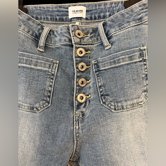 A2 Jeans by S.A Jeans. Size 1 - Picture 4 of 4